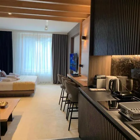 Woodside Residences Ski&spa Apartment