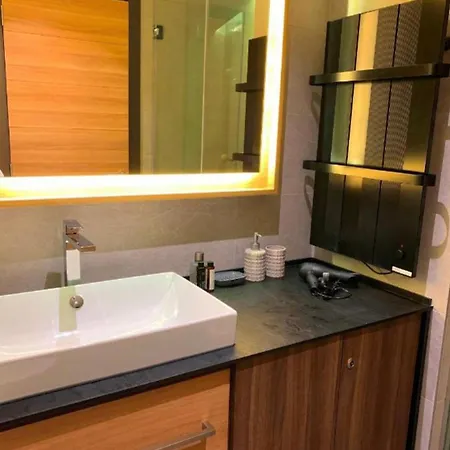 Woodside Residences Ski&spa Apartment